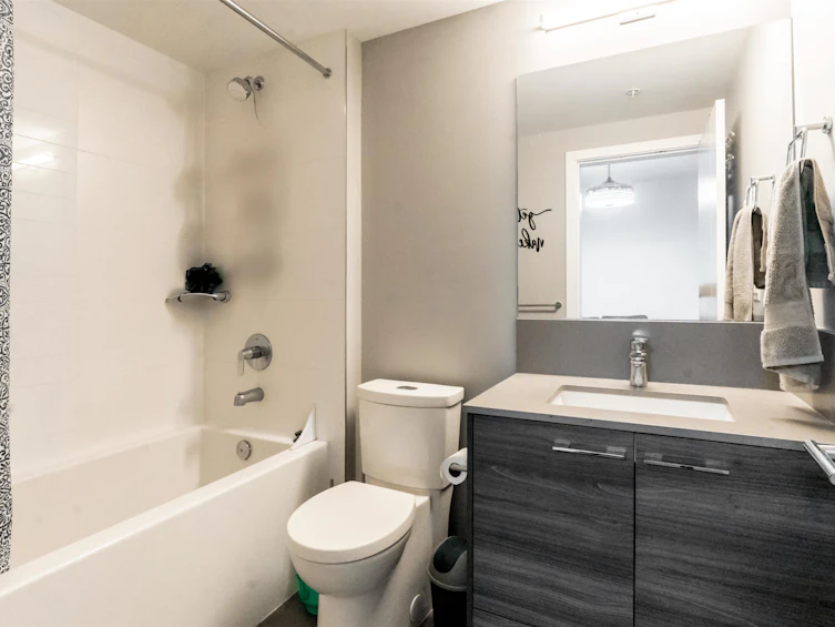 408-10603 140 Street, Surrey, BC, V3T 0M8 - 7
