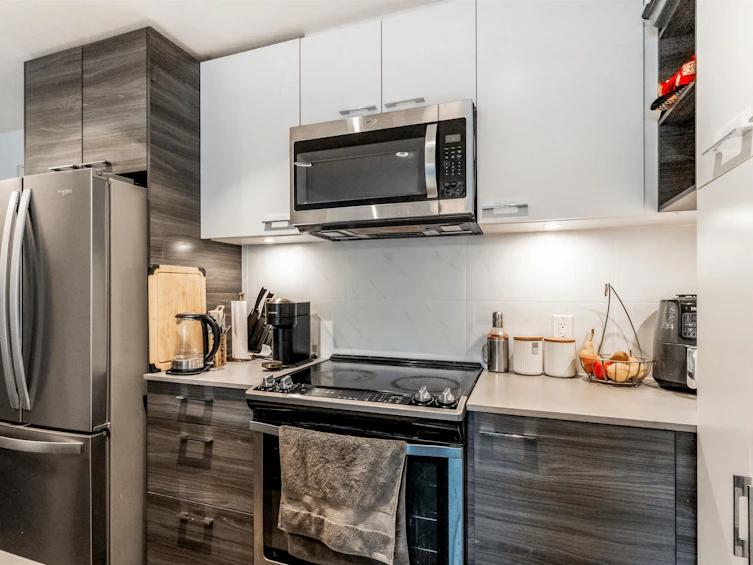 408-10603 140 Street, Surrey, BC, V3T 0M8 - 5