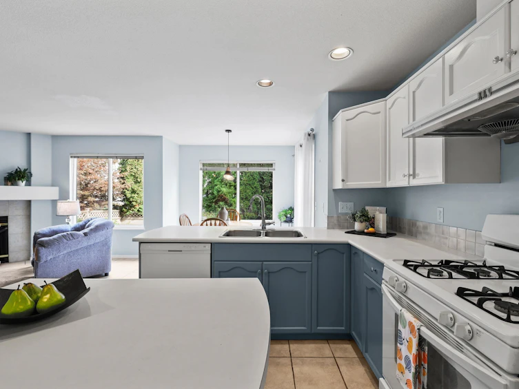 5551 Rowling Place, Richmond, BC, V6V 2T4 - 12