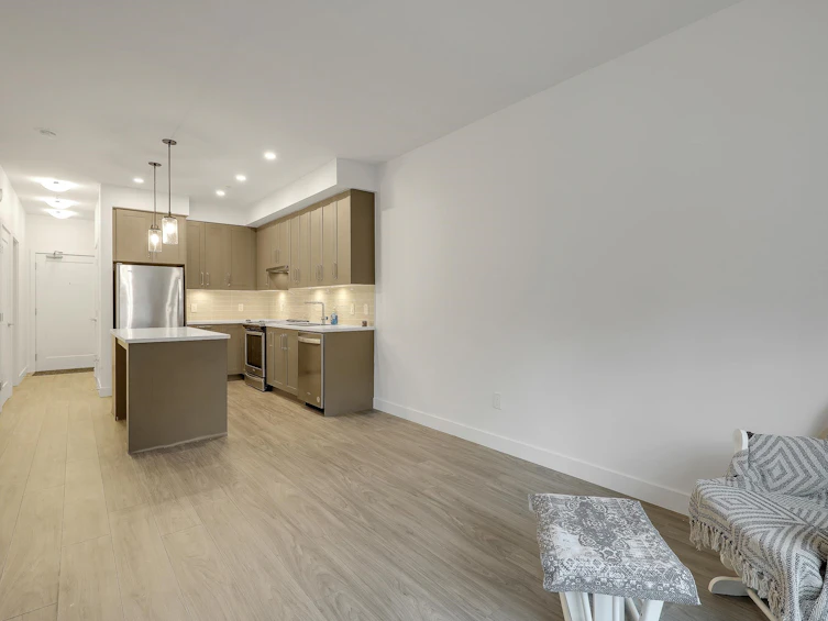 208-18811 72 Avenue, Surrey, BC, V4N 6W7 - 11