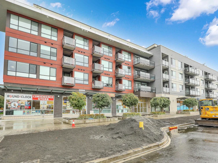 208-18811 72 Avenue, Surrey, BC, V4N 6W7