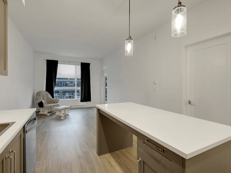 208-18811 72 Avenue, Surrey, BC, V4N 6W7 - 7