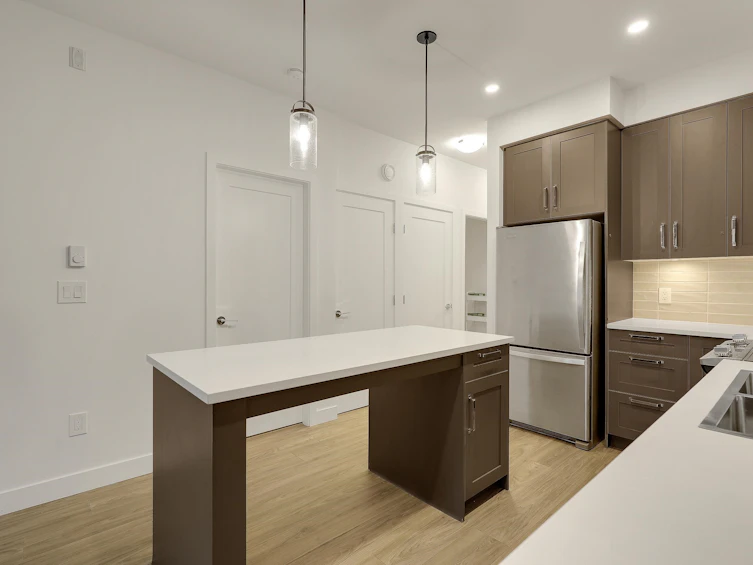 208-18811 72 Avenue, Surrey, BC, V4N 6W7 - 18