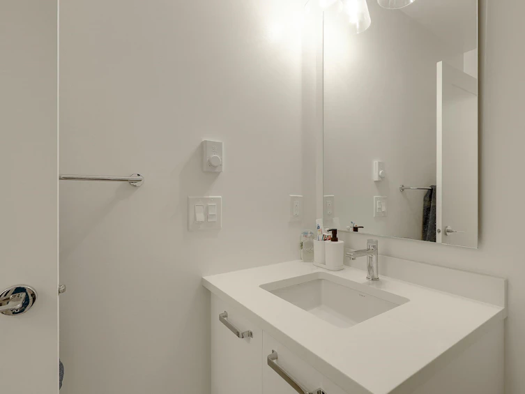 208-18811 72 Avenue, Surrey, BC, V4N 6W7 - 28