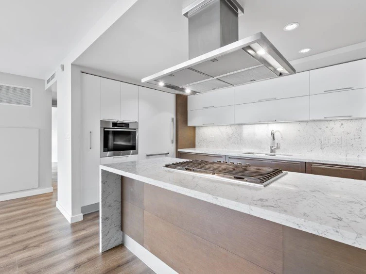 2005-8 Smithe Mews, Vancouver, BC, V6B 0A5 - 4
