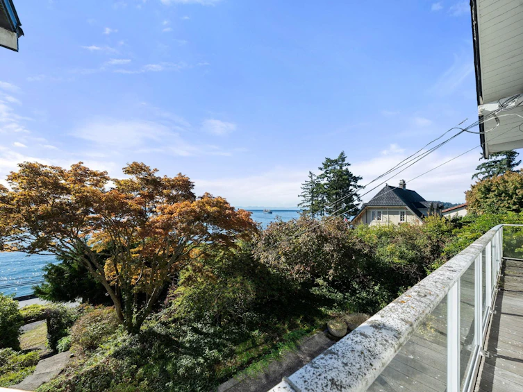 3721 Sunset Lane, West Vancouver, BC, V7V 1N3 - 7
