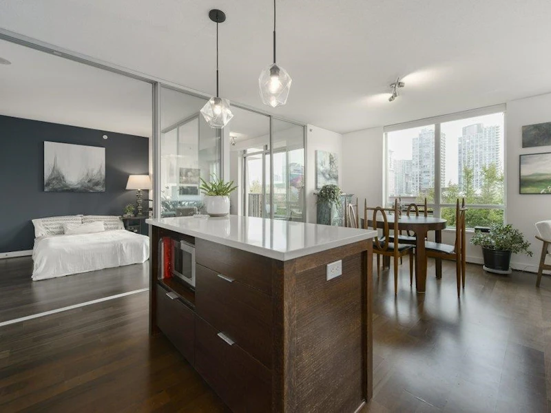 503 - 1055 Homer Street, Vancouver BC V6B 1G3