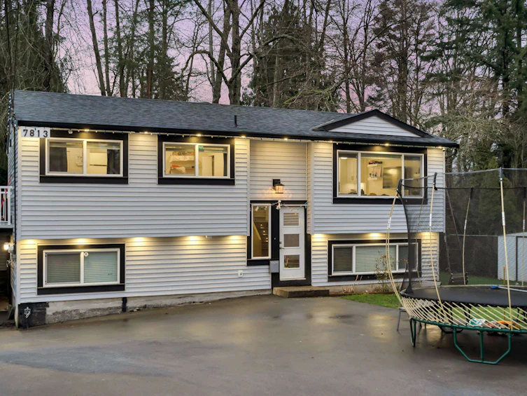 7813 140 Street, Surrey, BC, V3W 5K1 - 13