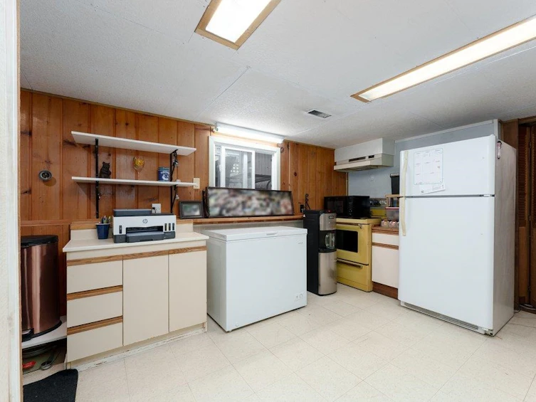334 Arbutus Street, New Westminster, BC, V3L 2J7 - 16