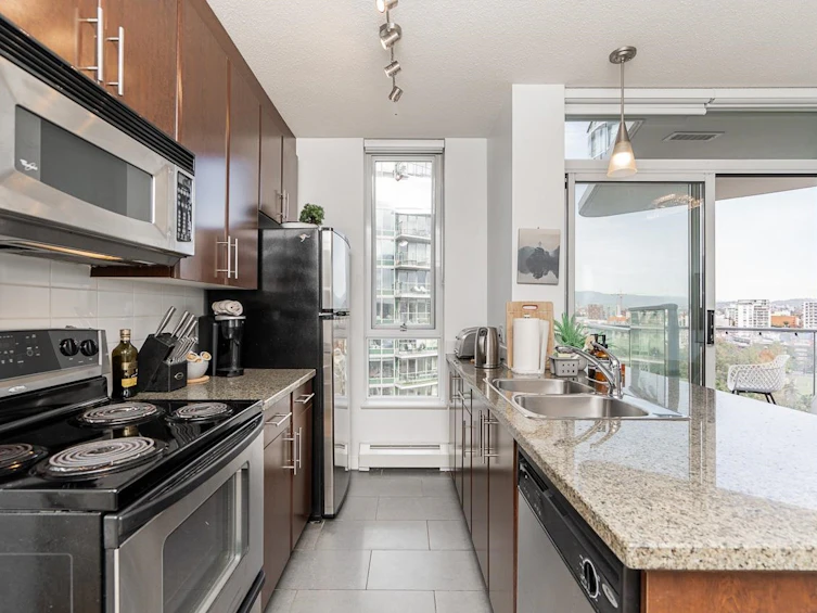 1709-688 Abbott Street, Vancouver, BC, V6B 0B9 - 11