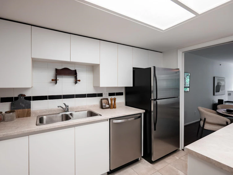 301-1159 Main Street, Vancouver, BC, V6A 4B6 - 18