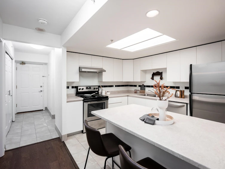 301-1159 Main Street, Vancouver, BC, V6A 4B6 - 21