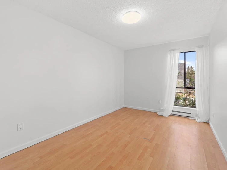 215-808 8th Avenue, Vancouver, BC, V5T 1T5 - 14