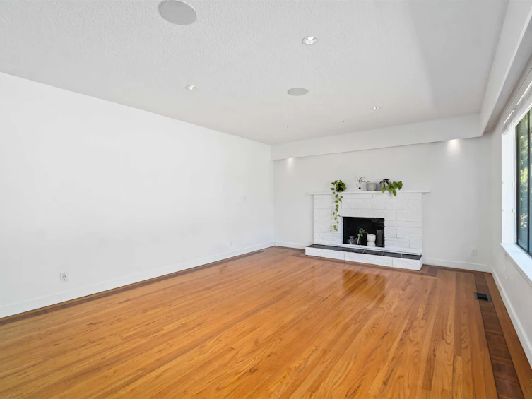 1825 Skeena Street, Vancouver, BC, V5M 3Y2 - 4