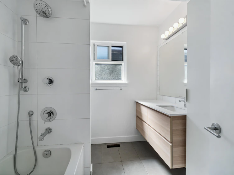 1825 Skeena Street, Vancouver, BC, V5M 3Y2 - 17