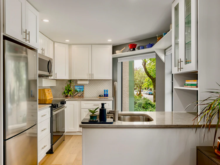101-936 Bute Street, Vancouver, BC, V6E 1Y8 - 8