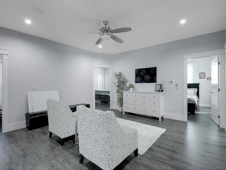 12267 72 Avenue, Surrey, BC, V3W 2M4 - 12