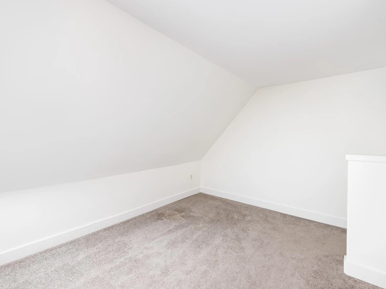3182 Mountain Highway, North Vancouver, BC, V7K 2H5 - 14