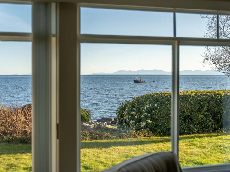 102-5470 Inlet Avenue, Sechelt, BC, V7Z 0H4 - 3