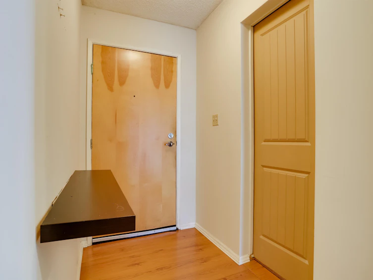 201-1389 Winter Street, Surrey, BC, V4B 3Y2 - 2