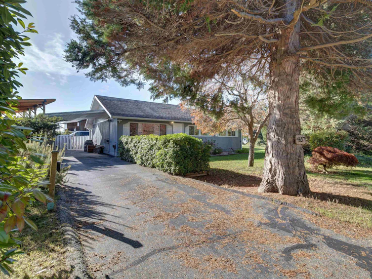 4657 Whitaker Road, Sechelt, BC, V7Z 0E4