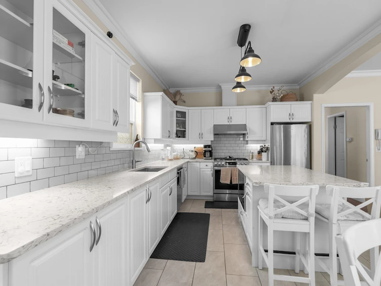 6951 Robson Drive, Richmond, BC, V7C 5T5 - 7
