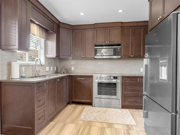 8082 Lurgan Road, Richmond, BC, V6Y 1H7 - 6