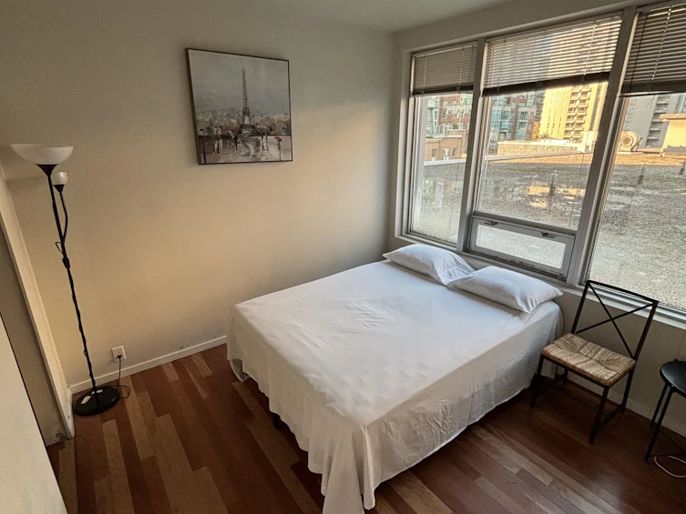 310-989 Nelson Street, Vancouver, BC, V6Z 2S1 - 2