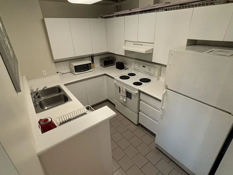 310-989 Nelson Street, Vancouver, BC, V6Z 2S1 - 5