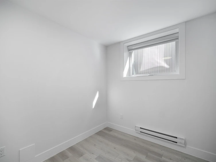2790 E 49th Avenue, Vancouver, BC, V5S 1K5 - 22