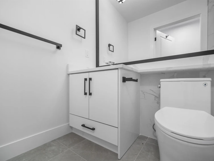 2790 E 49th Avenue, Vancouver, BC, V5S 1K5 - 14