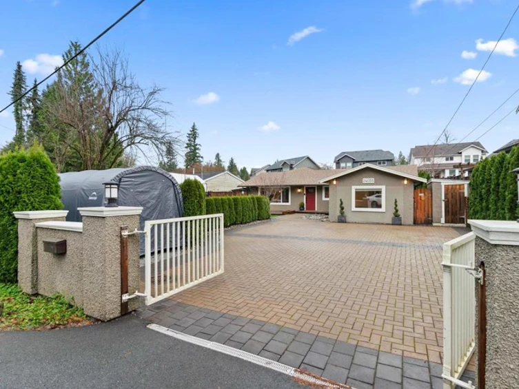 24055 Fern Crescent, Maple Ridge, BC, V4R 2S1