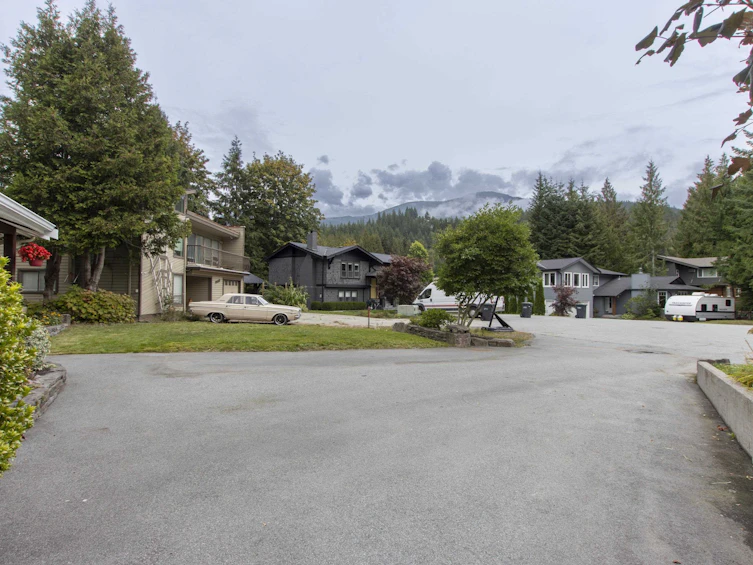 40809 Mountain Place, Squamish, BC, V0N 1T0 - 38