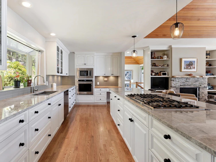 1251 Fairweather Road, Bowen Island, BC, V0N 1G2 - 21