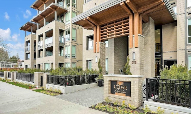 203-7588 16th Street