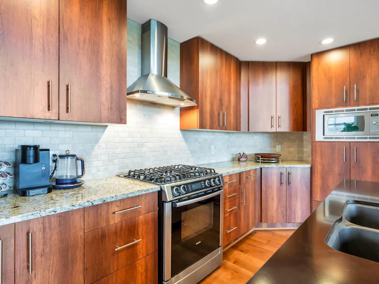 306-16477 64 Avenue, Surrey, BC, V3S 6V7 - 9
