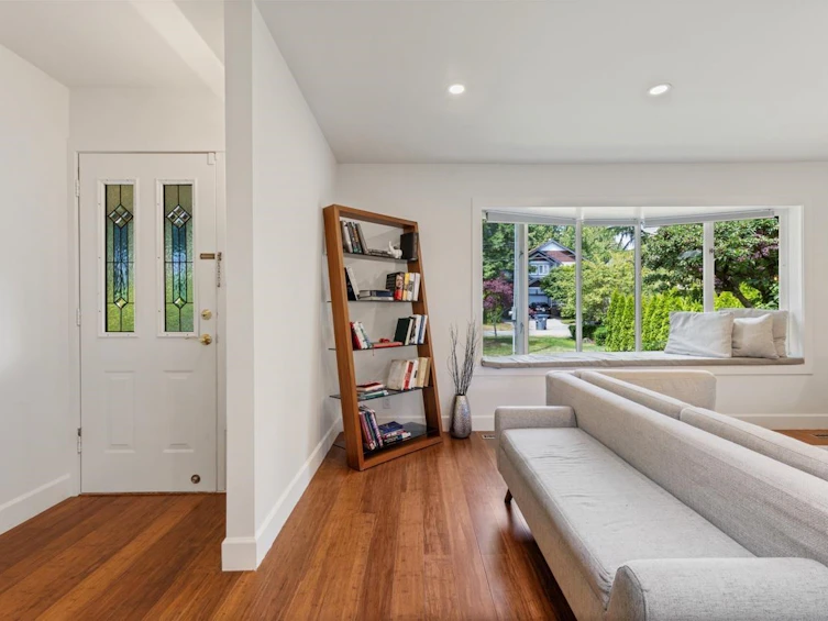 13044 14 Avenue, Surrey, BC, V4A 1G3 - 13