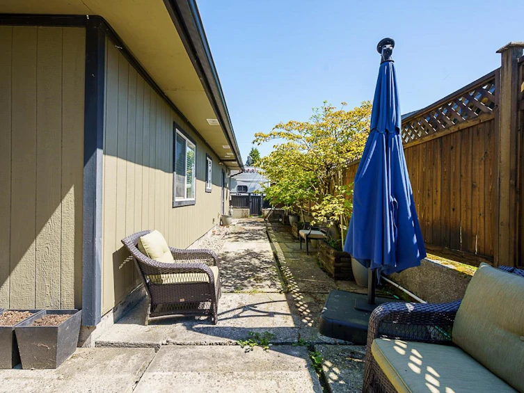 12523 Blackstock Street, Maple Ridge, BC, V2X 5N7 - 32