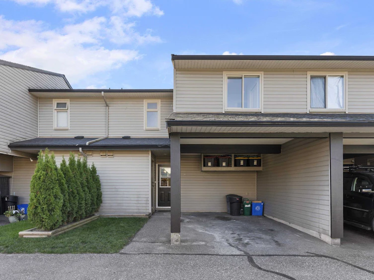 71-27456 32 Avenue, Langley, BC, V4W 3P2