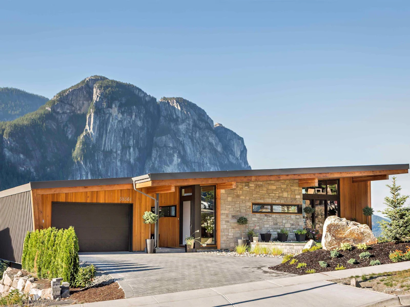 38561 Sky Pilot Drive, Squamish BC