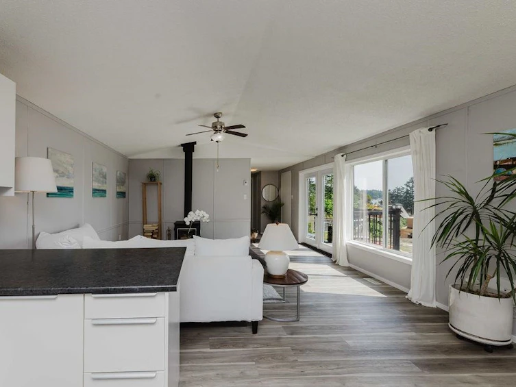 9153 Sunshine Coast Highway, Halfmoon Bay, BC, V7Z 1E9 - 20