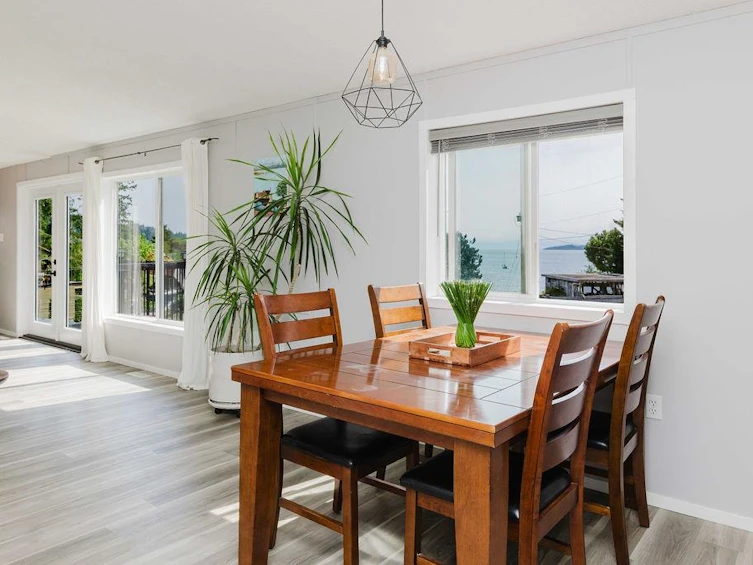 9153 Sunshine Coast Highway, Halfmoon Bay, BC, V7Z 1E9 - 7