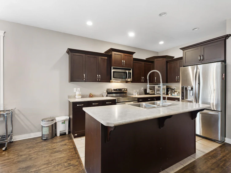 34624 5 Avenue, Abbotsford, BC, V2S 8E4 - 15