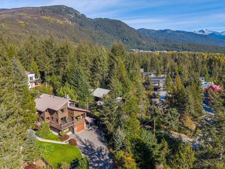8609 Forest Ridge Drive, Whistler, BC, V8E 0G1 - 5