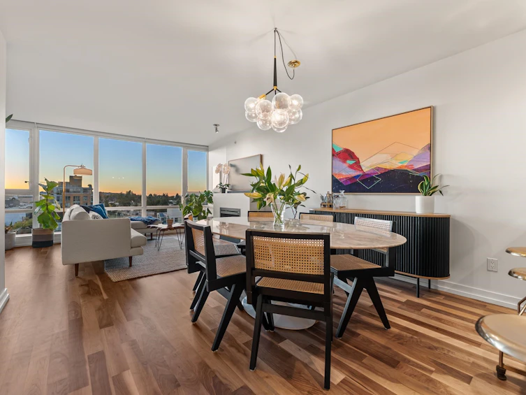 1102-1690 W 8th Avenue, Vancouver, BC, V6J 0B1