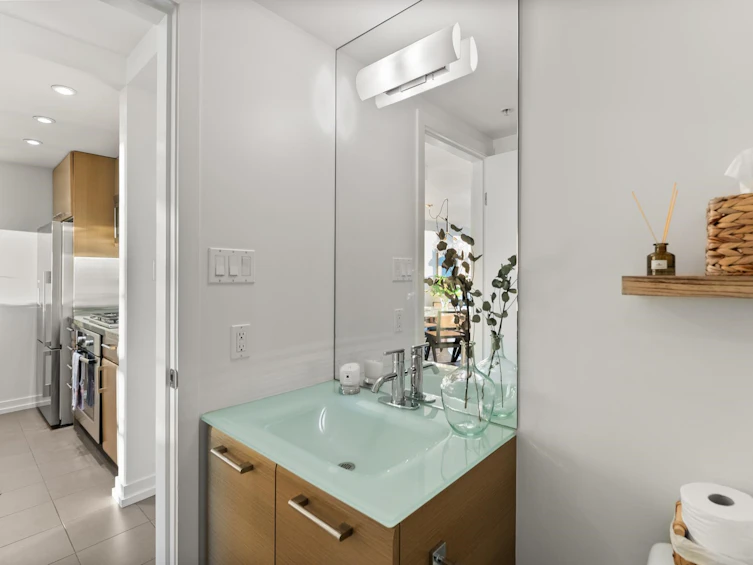 1102-1690 W 8th Avenue, Vancouver, BC, V6J 0B1 - 18