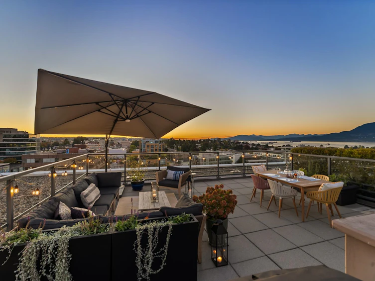 1102-1690 W 8th Avenue, Vancouver, BC, V6J 0B1 - 3