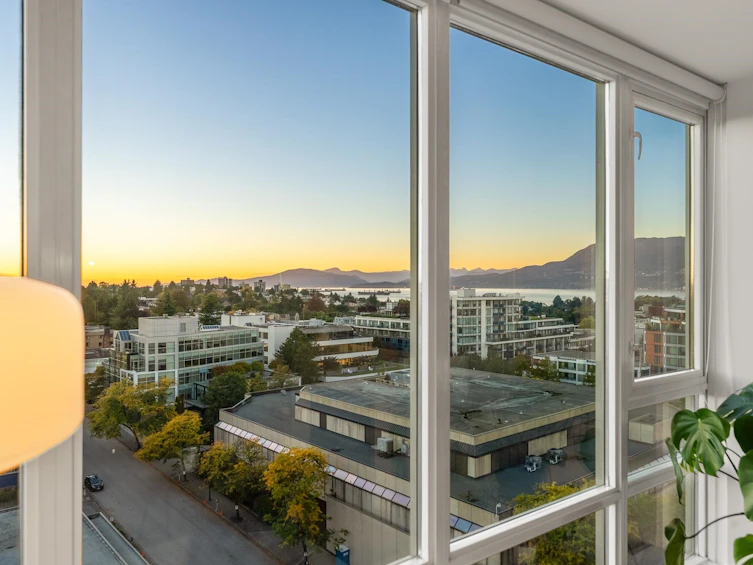 1102-1690 W 8th Avenue, Vancouver, BC, V6J 0B1 - 17