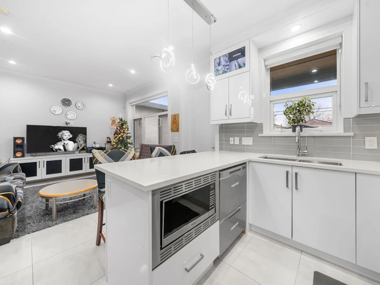 6749 Knight Street, Vancouver, BC, V5P 2W4 - 13