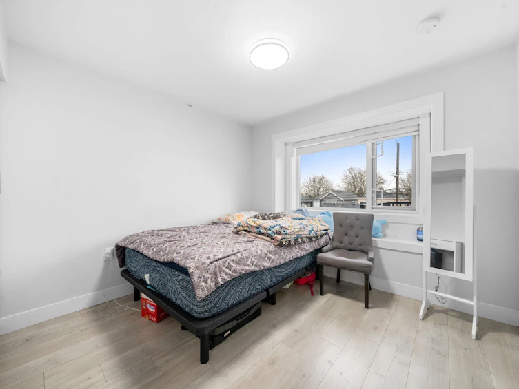 6749 Knight Street, Vancouver, BC, V5P 2W4 - 22